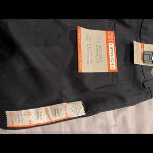 St. John’s Bay Grey suit paints. Size 32x34 *Brand New* Never Worn!